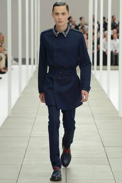 Look 23